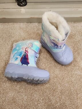 Girls' Frozen Elsa Anna Blue Waterproof Light-Up Winter Boots Shearling Lining 9